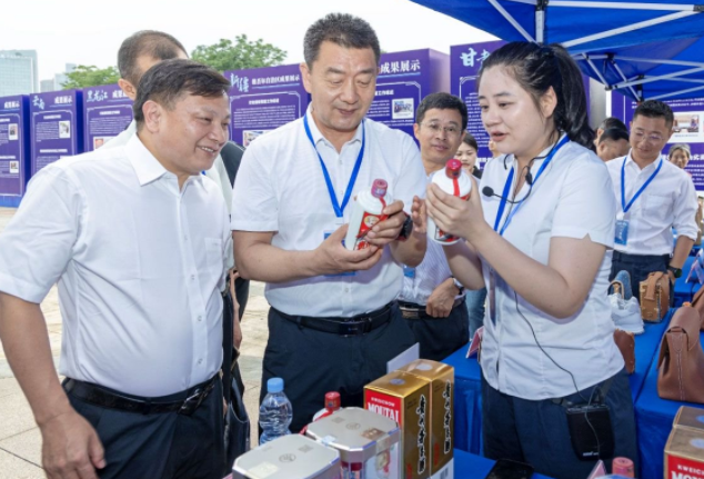 铁拳出击，26省区市同步销毁侵权假冒伪劣商品