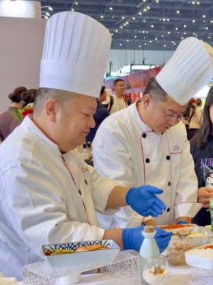 航食全链建设让旅客云飨四季、各地  第三届CATA航空大会空厨美食街展示空中餐食全链建设成果